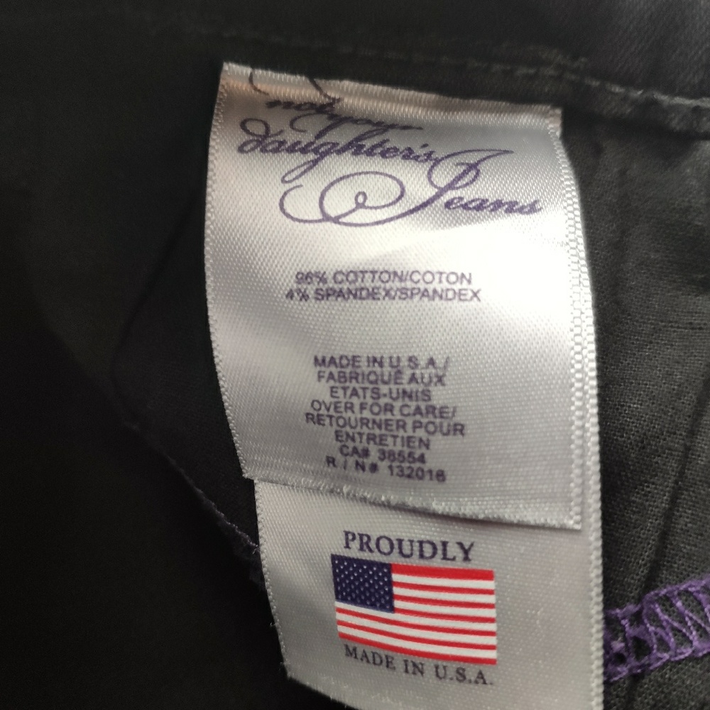 NYDJ Black Capri Style Jeans Petite Size 2 - Picture 4 of 7